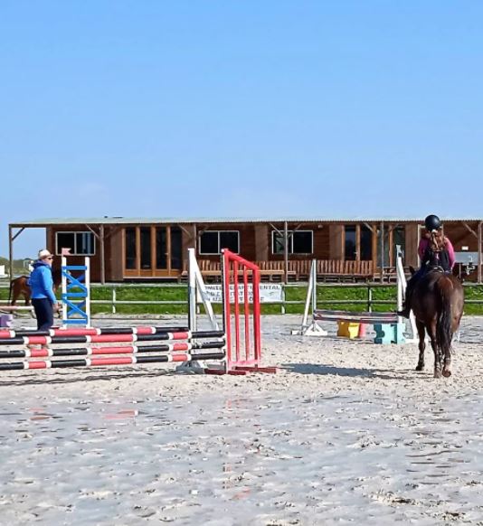 Verrières-en-Anjou. Le centre équestre au grand galop