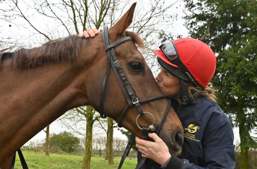 Grand Steeple-chase : le cheval sarthois Docteur de Ballon réalise un incroyable doublé