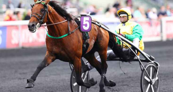 Éric Raffin réagit après son triomphe avec Face Time Bourbon