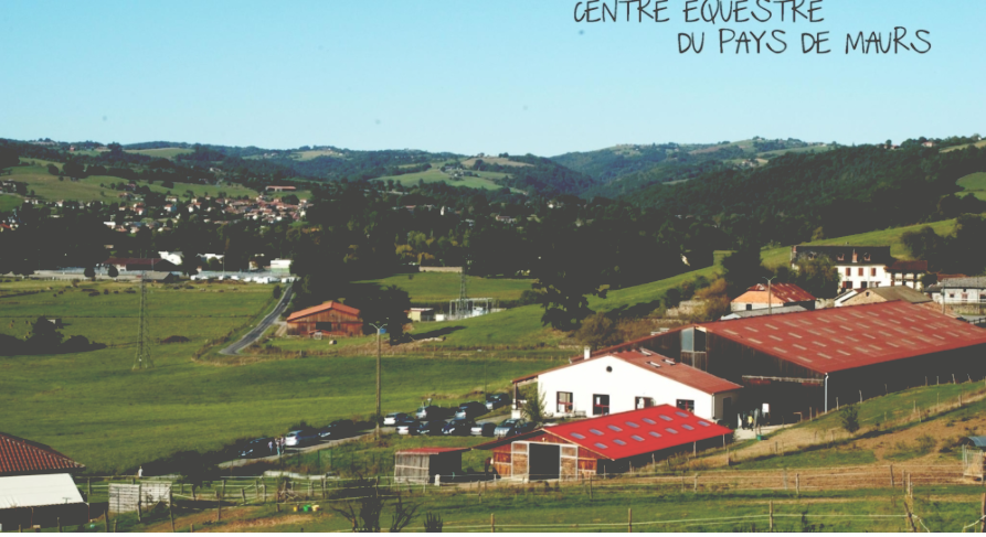 Le centre équestre du Pays de Maurs dans le sud du Cantal, labellisé EquuRES