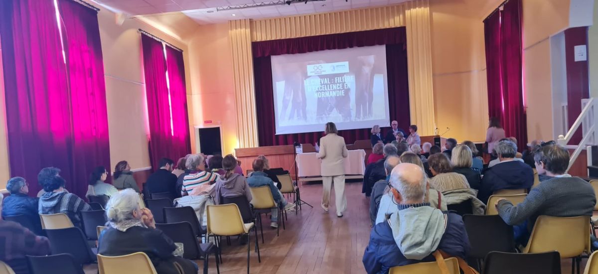 Le Conseil des Chevaux de Normandie invité aux Cafés débats d’Houlgate