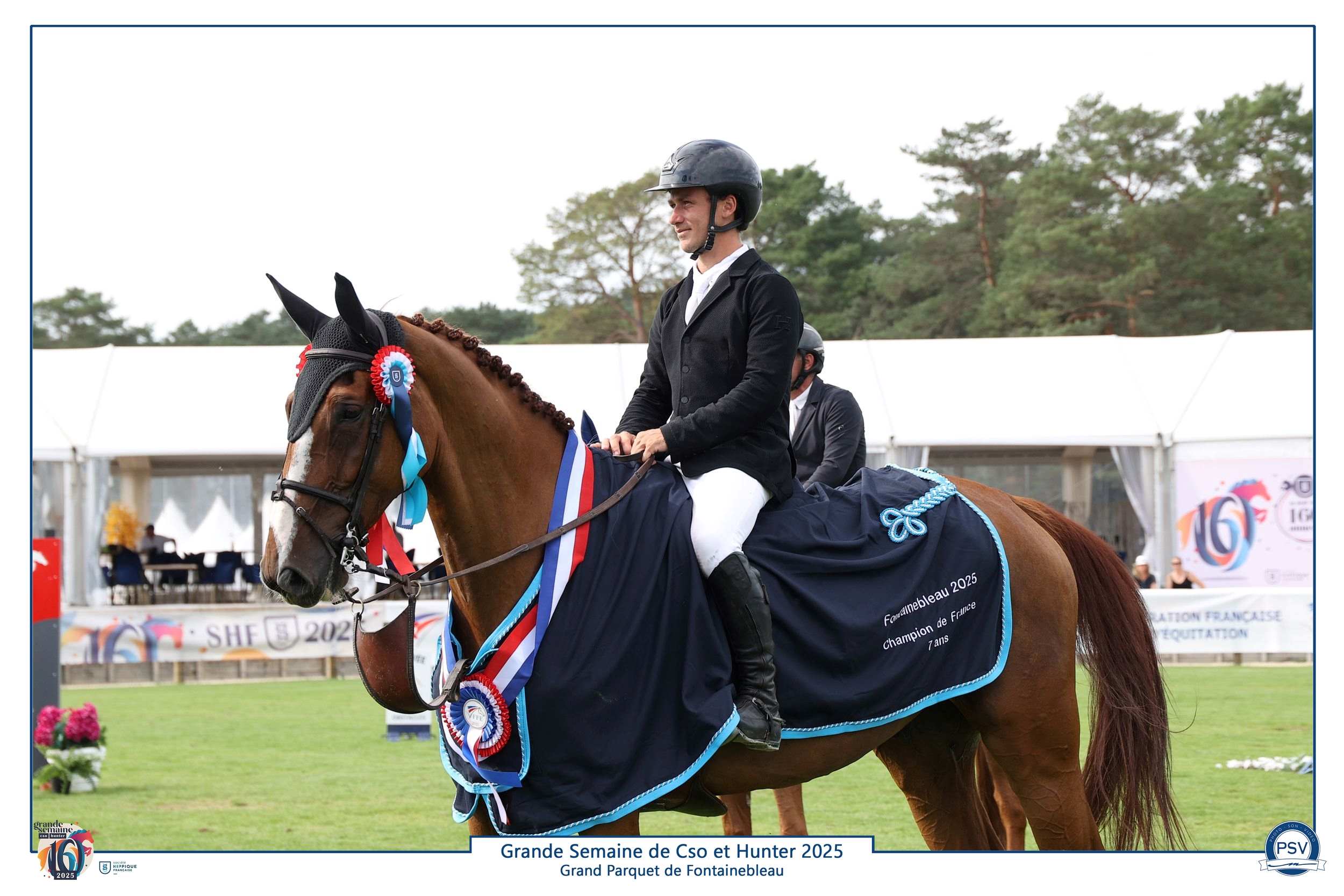 Indigo de Nantuel, champion de France des 7 ans à Fontainebleau avec Arthur Deuquet