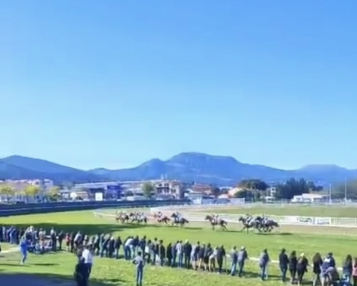 Remise des prix Courses de galop sur l'hippodrome de Casatorra